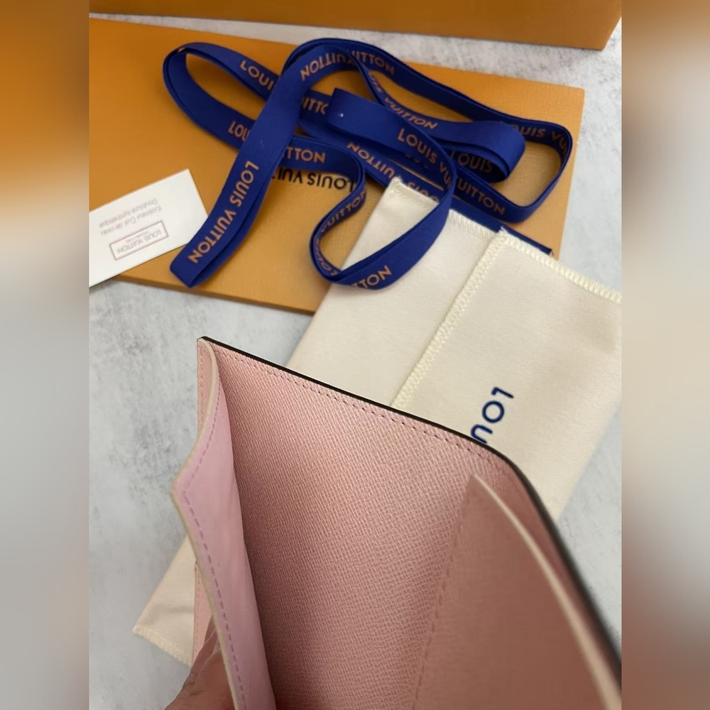 Louis Vuitton Monogram Leather Passport Cover - Picture 12 of 13